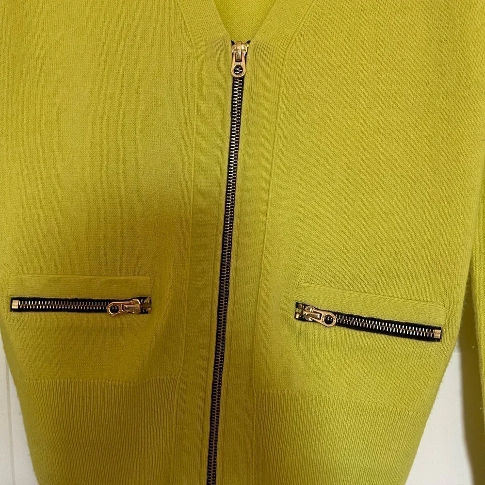 JUICY COUTURE NEON GREEN ZIPPER CARDIGAN SIZE XSMALL EUC (138)